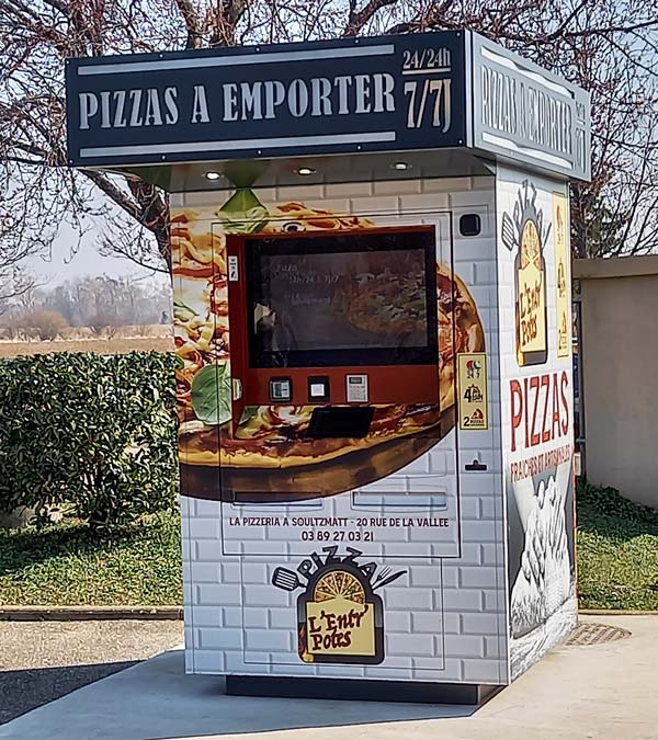 Feed ME Pizza vending machine picture